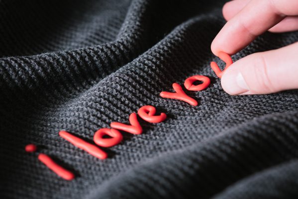 egyedi pulóver tervezés